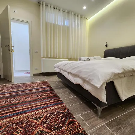 Llogora Dervishaliu 호텔