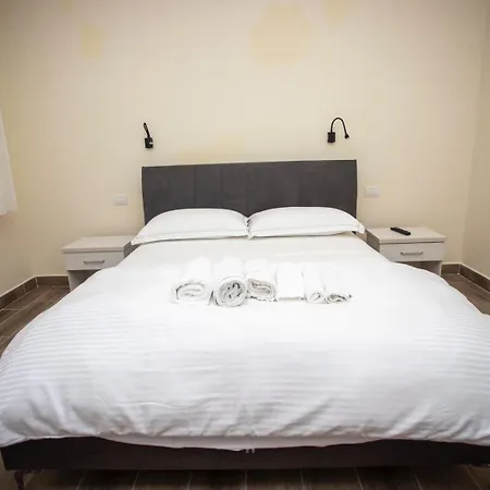 호텔 Llogora Dervishaliu *