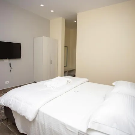 호텔 Llogora Dervishaliu Llogara National Park