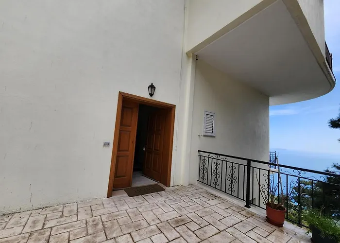 Hotel Llogora Dervishaliu *